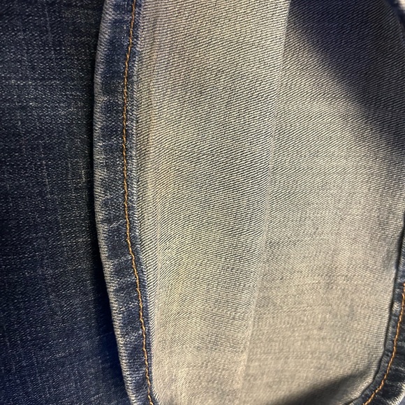 Women’s size 26 plus Levi’s bootcut jeans. Used, good condition. - Picture 5 of 7